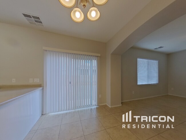 Foto del edificio - 7009 S 42nd Ln