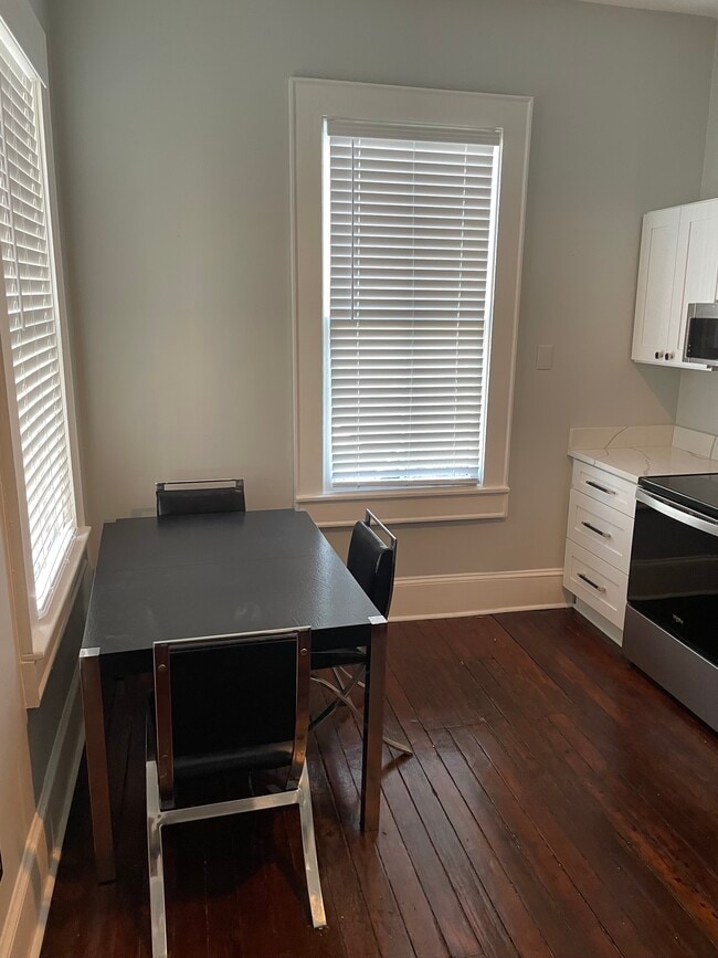 Foto del edificio - 152 Price St