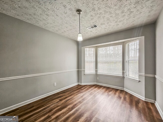 Building Photo - 3051 Red Oak Trail