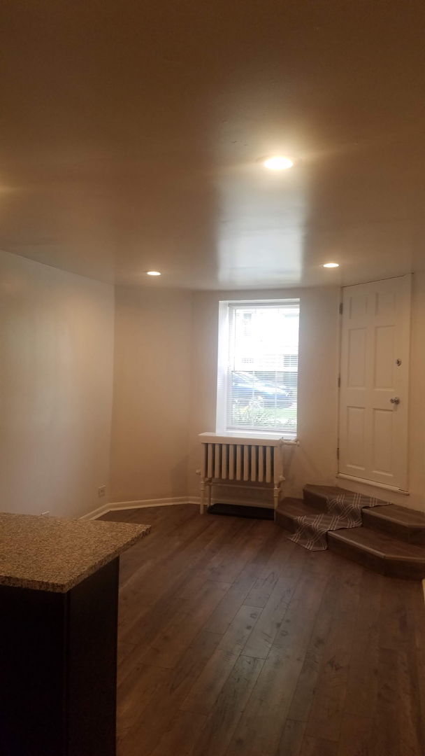 Foto del edificio - 4207 N Sawyer Ave