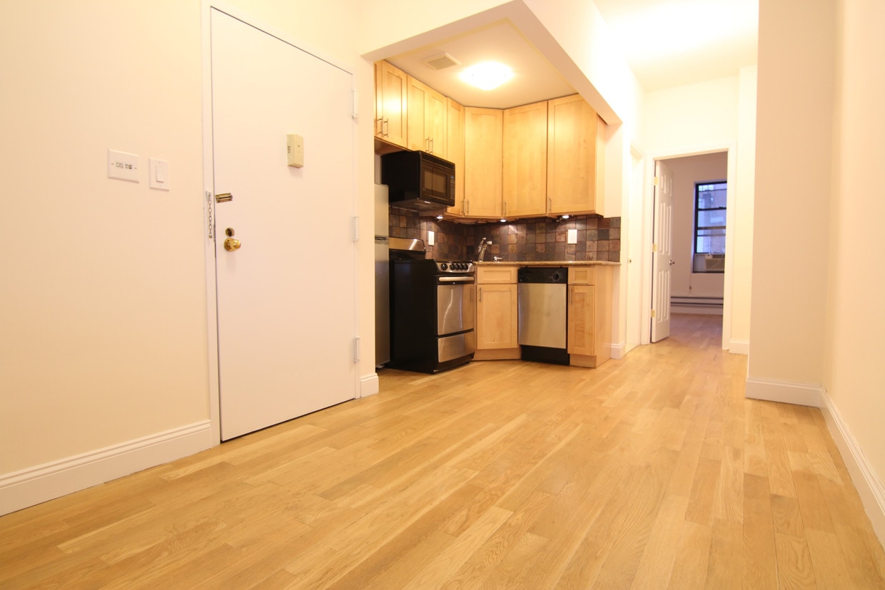 Primary Photo - 14 Avenue A
