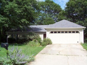Building Photo - 141 Wakefield Dr
