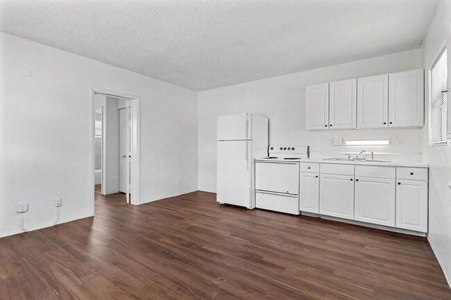 Foto del edificio - 271 SW 1st St