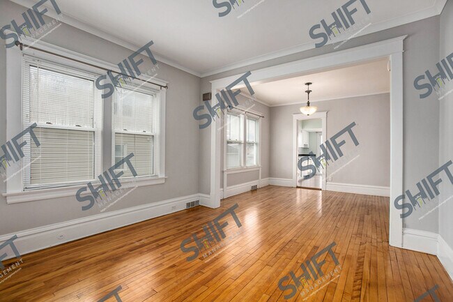 Building Photo - 727 Fuller - Cozy Single Family Home