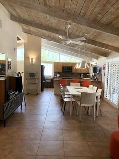 Building Photo - 965 E Twin Palms Dr