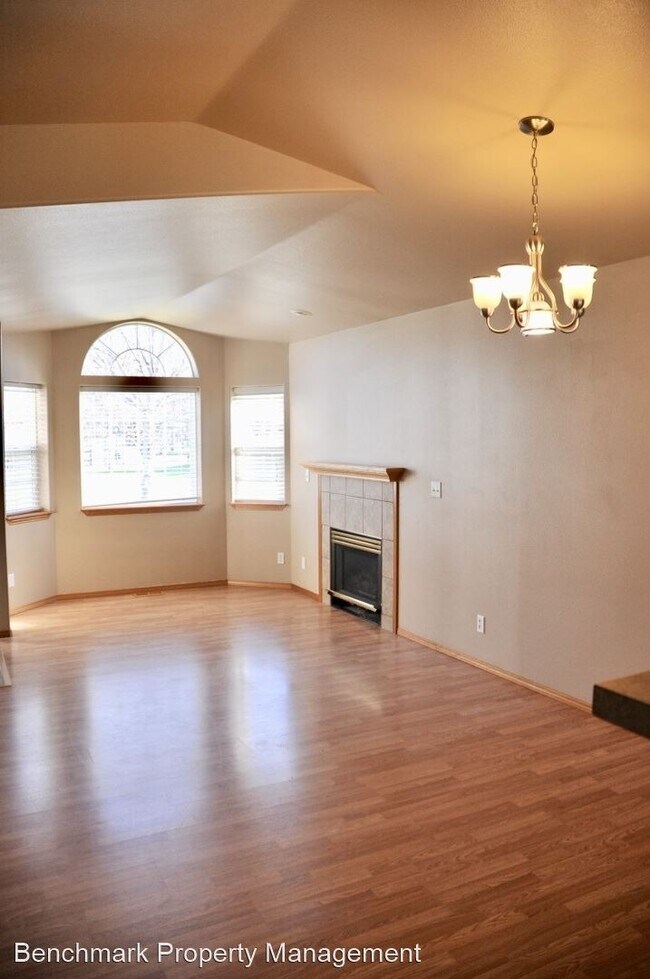 Foto del edificio - 3 br, 2 bath House - 2597 W. Chaumont Lane