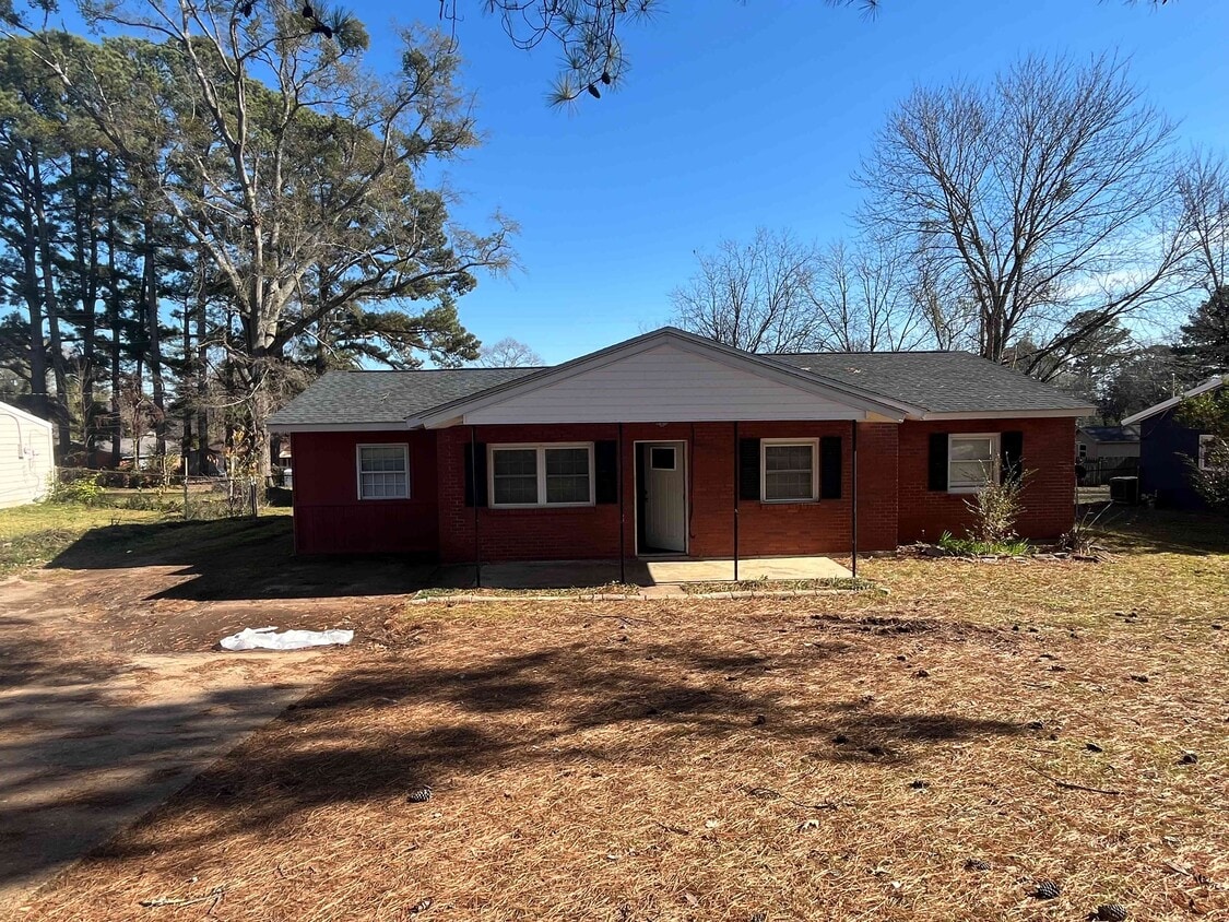 Foto principal - 1102 Danville Rd SW