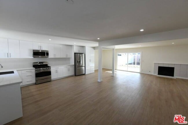 Building Photo - 3125 Jacinto Ave