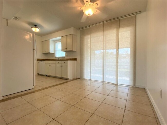 Foto del edificio - 1125 Loblolly Ln