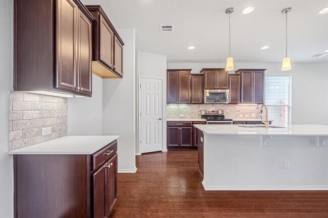 Building Photo - 16012 Remington Reserve Way