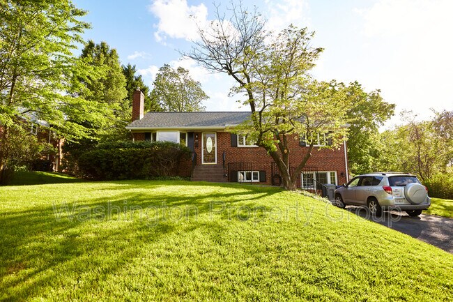 Photo - 3822 Pickett Ct House