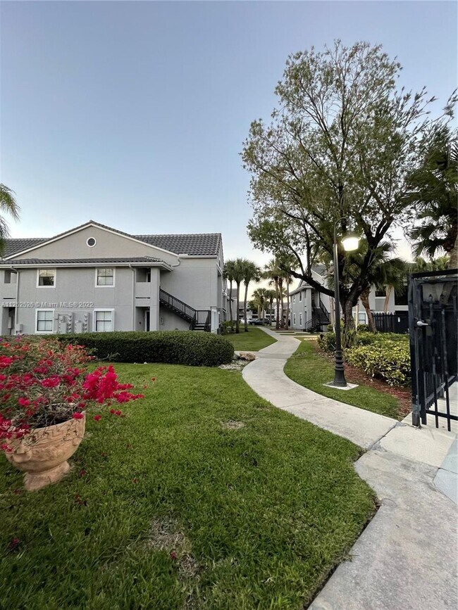 Foto del edificio - 15040 SW 103rd Ln