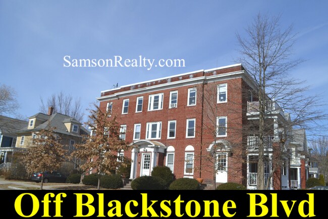 Foto del edificio - 136 Irving Ave