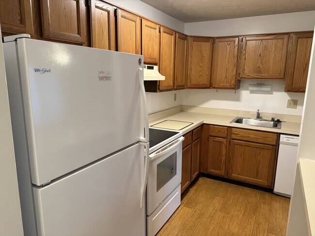 Foto del edificio - 2145 Wainwright Ct