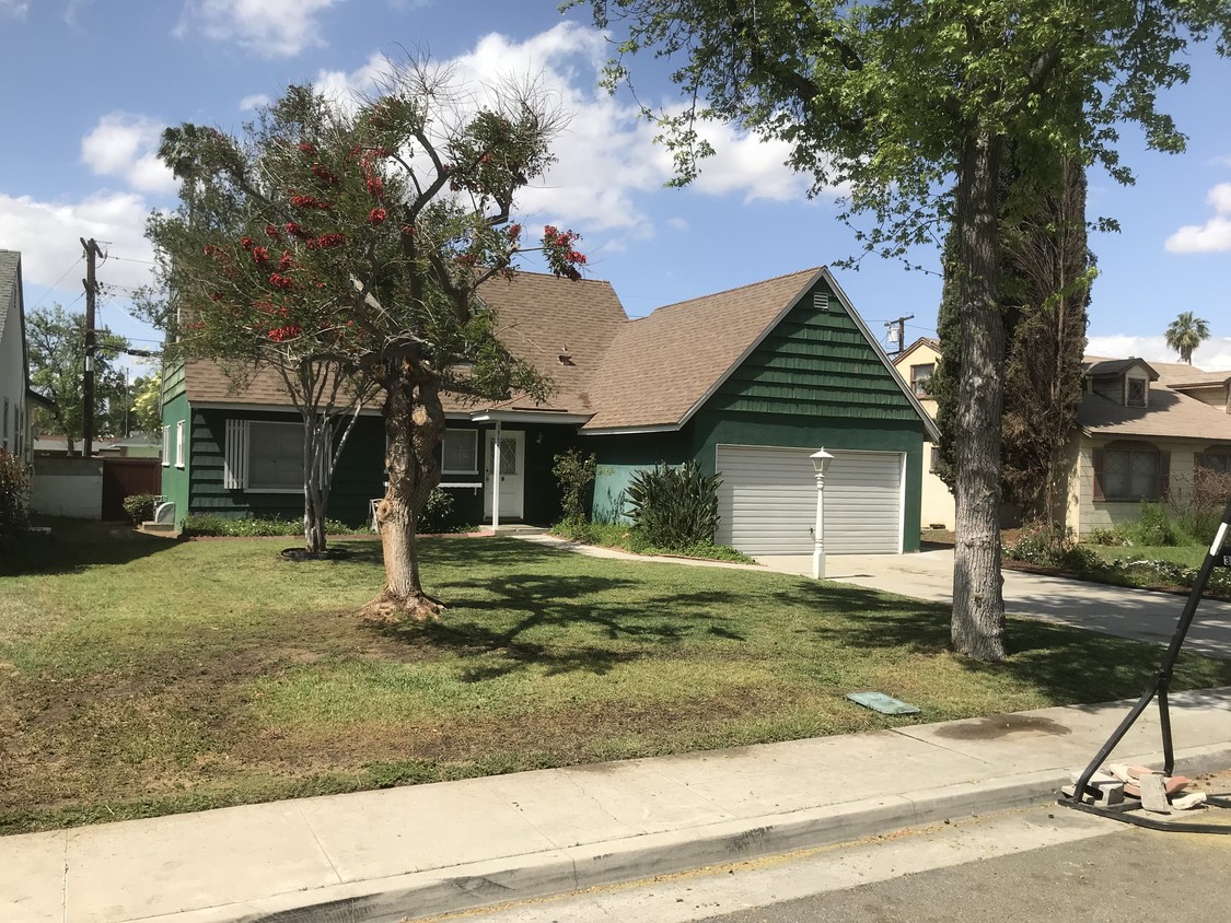 Primary Photo - 3862 San Marcos Ave