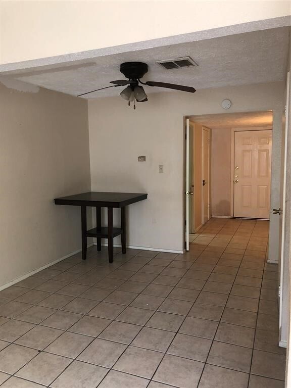 Foto del edificio - 7141 Chasewood Dr