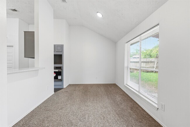 Foto del edificio - 16826 Carbridge Dr