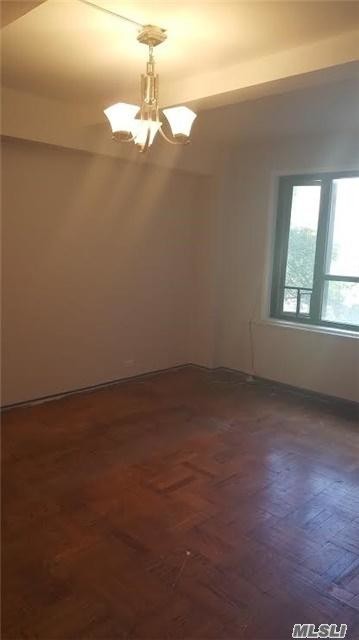 Foto del edificio - 1585 Unionport Rd