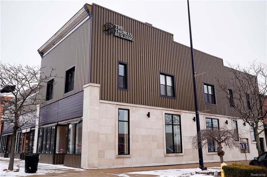 99 Oak St, Wyandotte, MI 48192 Condo for Rent in Wyandotte, MI