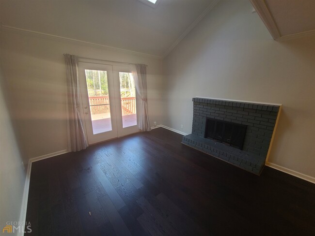 Foto del edificio - 222 Flat Creek Ct