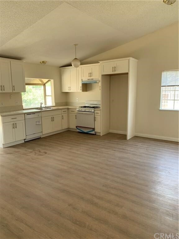 Building Photo - 298 Coral Tree Dr