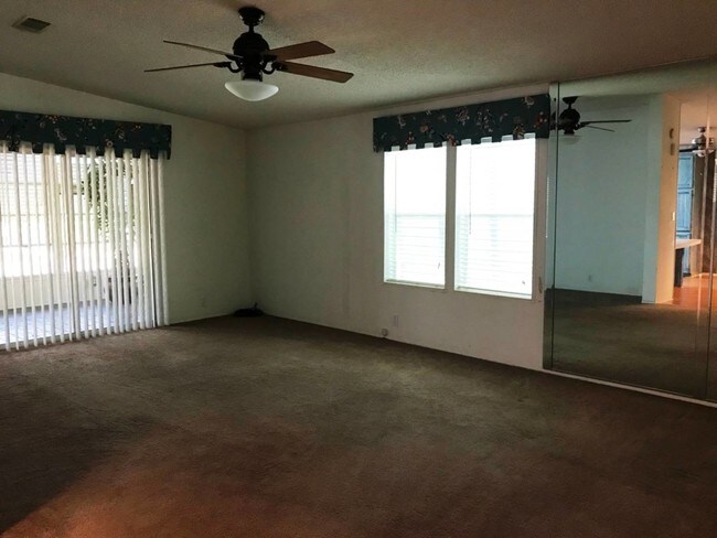 Building Photo - 15560 Royal Coach Cir