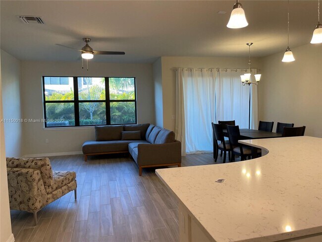Foto del edificio - 8297 Catria Ln