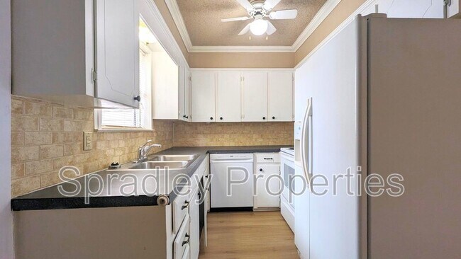 Foto del edificio - 1015 N Wall St