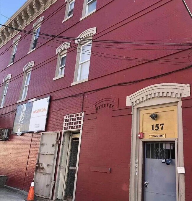 Building Photo - 157 Monticello Ave