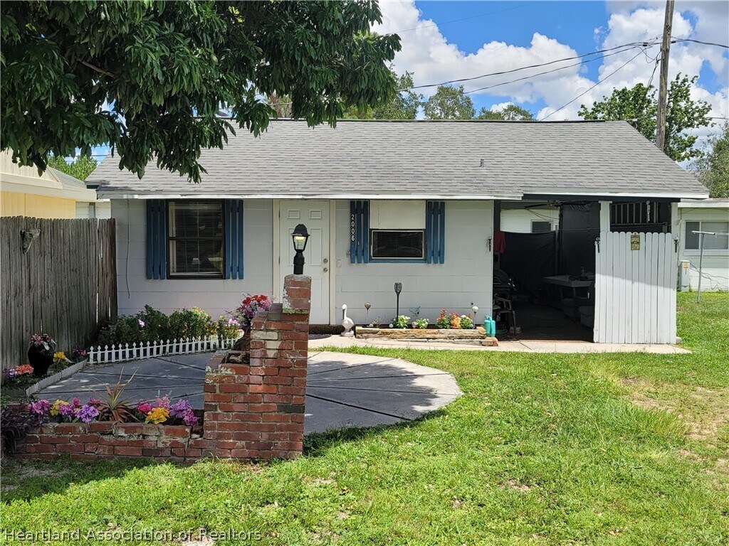 2006 Sugrue Ave, Sebring, FL 33870 House for Rent in Sebring, FL