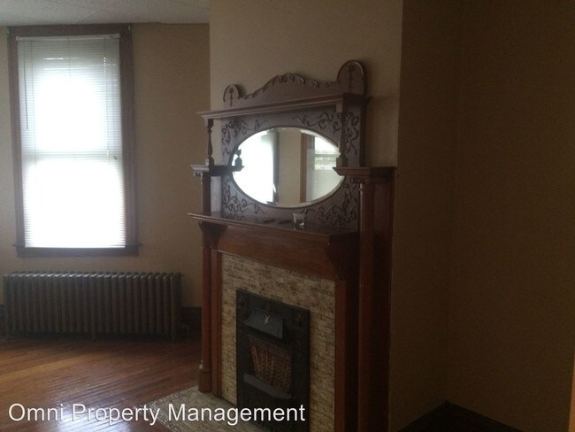 Building Photo - 1 br, 1 bath Apartment - 109 Cleveland Ave.