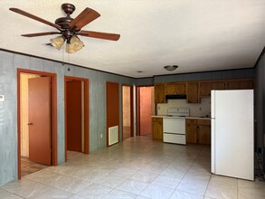 Building Photo - 347 Watson Rd