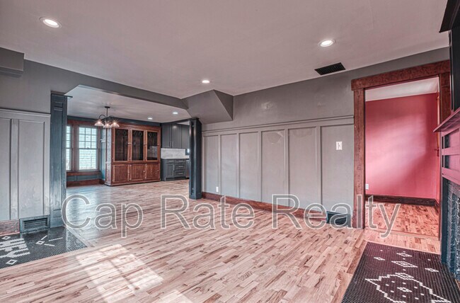 Foto del edificio - 108 S Grove St