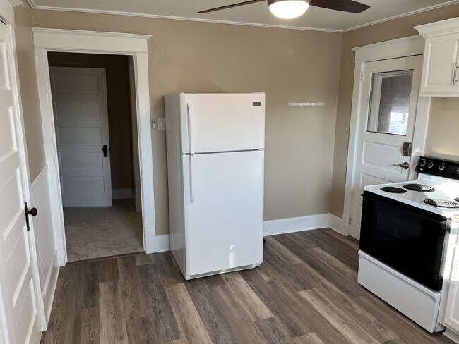 Kitchen 3 - 722 Bellefonte Avenue