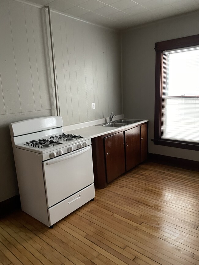 Foto del edificio - 1403 Williamson St