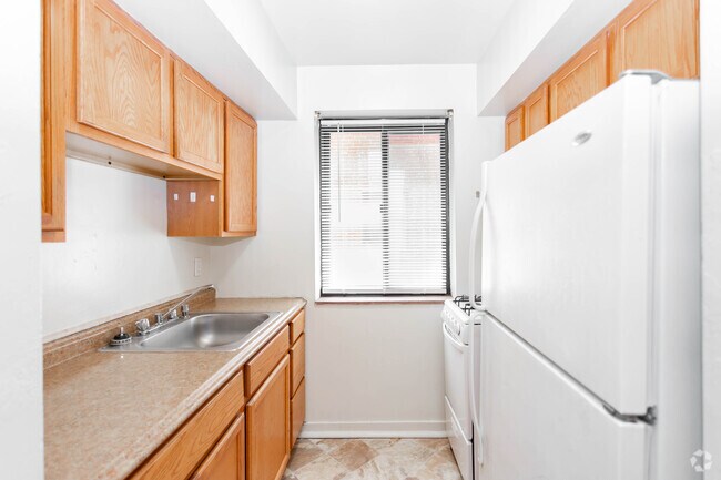 1HAB, 1BA - 750 ft² - Morewood Court