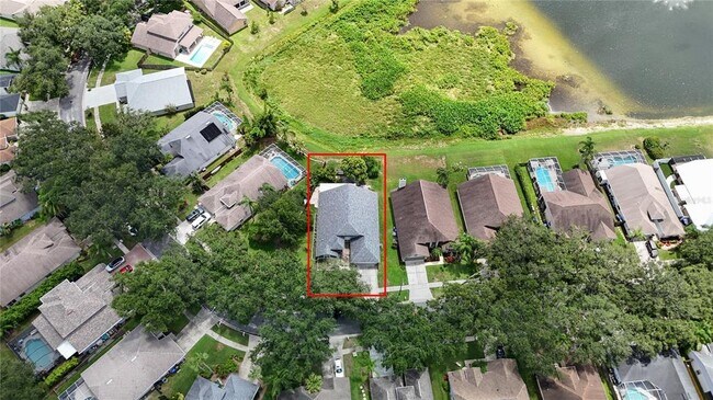 Foto del edificio - 16505 Lake Heather Dr