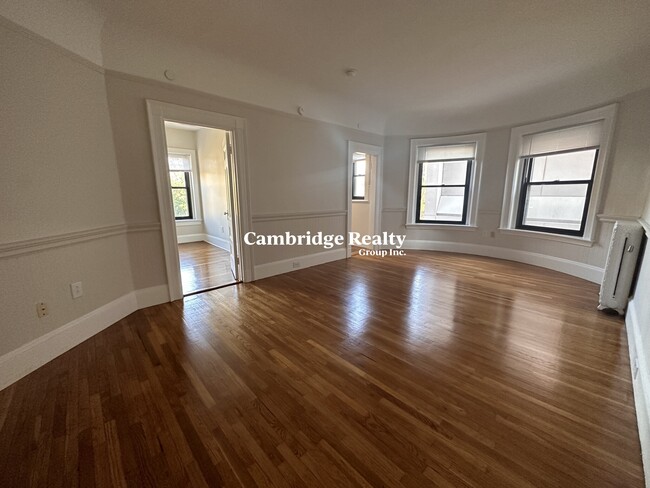 Building Photo - 1033 Massachusetts Ave