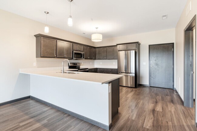 Foto del edificio - $1,800 | 2 Bedroom, 2 Bathroom Condo | Pets Allowed* | Available for August 1st, 2026 Move In!