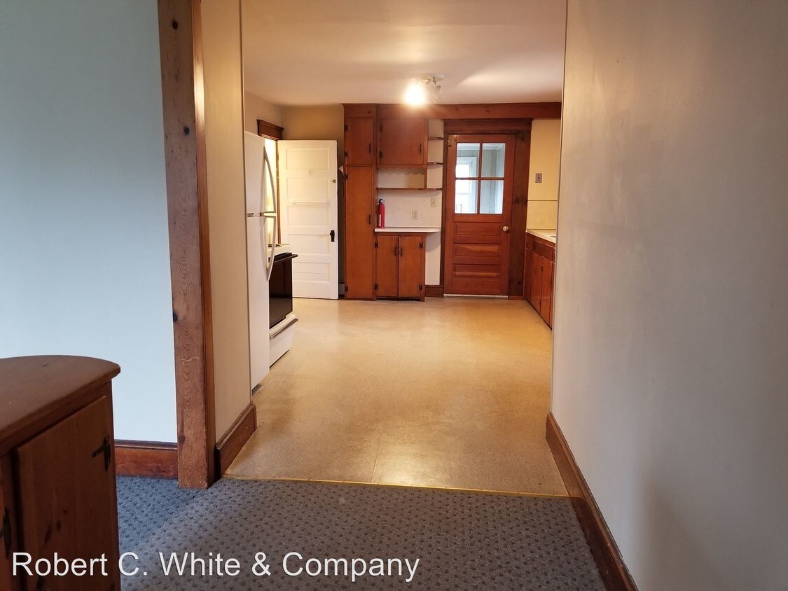 52 West St, Cromwell, CT 06416 Condo for Rent in Cromwell, CT