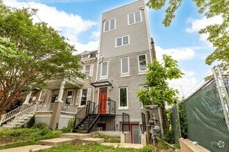 Building Photo - 1207 Kennedy St NW
