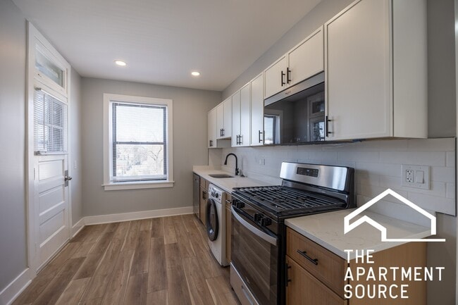 Foto del edificio - 6148 N Francisco Ave