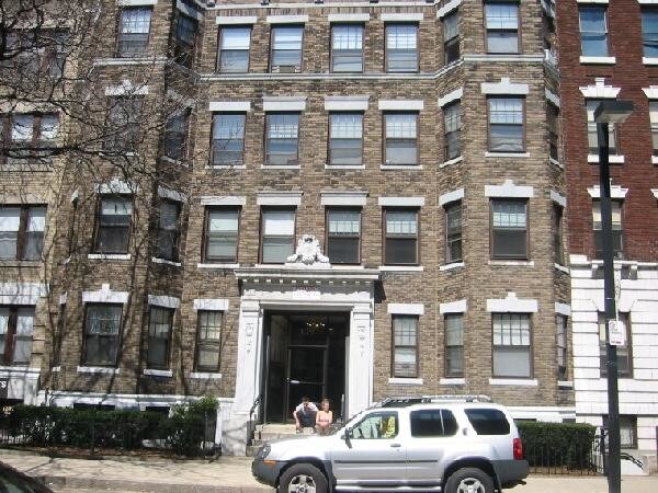 Building Photo - 115 St Stephen St