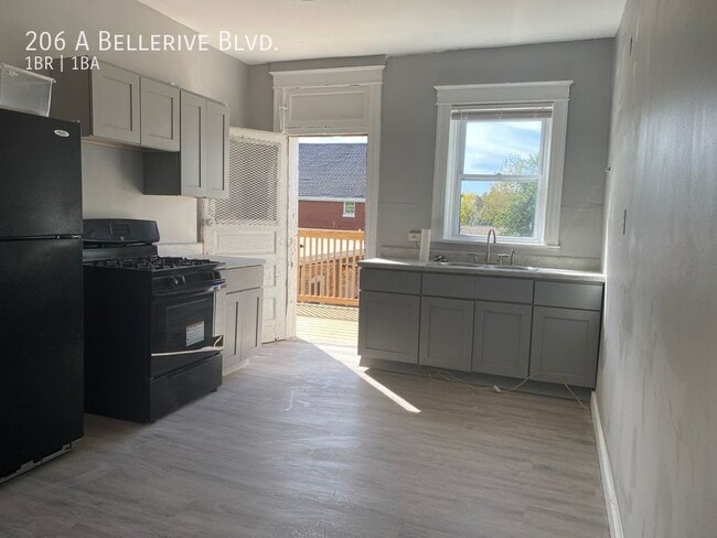 Building Photo - 206 Bellerive Blvd