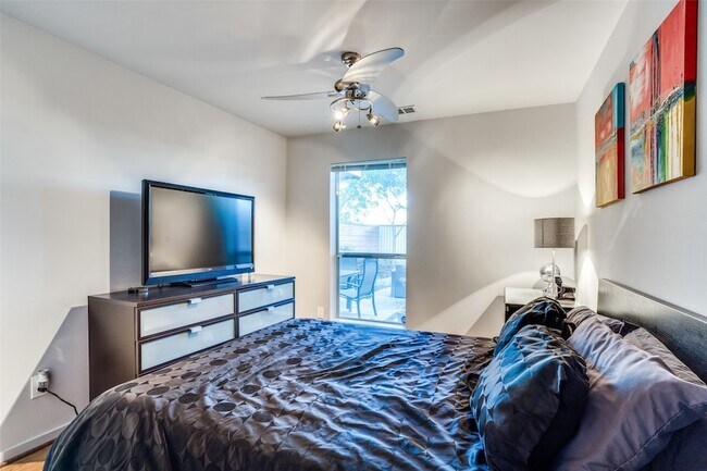 Foto del edificio - 4213 Dickason Ave