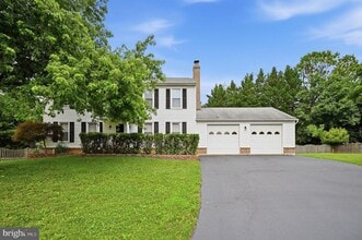 Building Photo - 10609 Oxford Ct