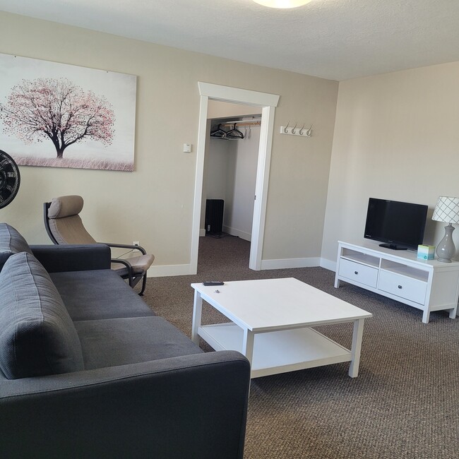 Building Photo - Roost