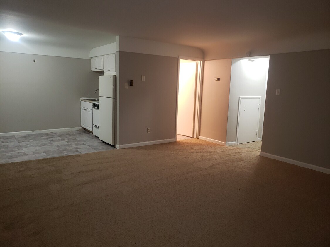 3630 Mozart Ave Unit 2, Cheviot, OH 45211 Apartments in Cheviot, OH