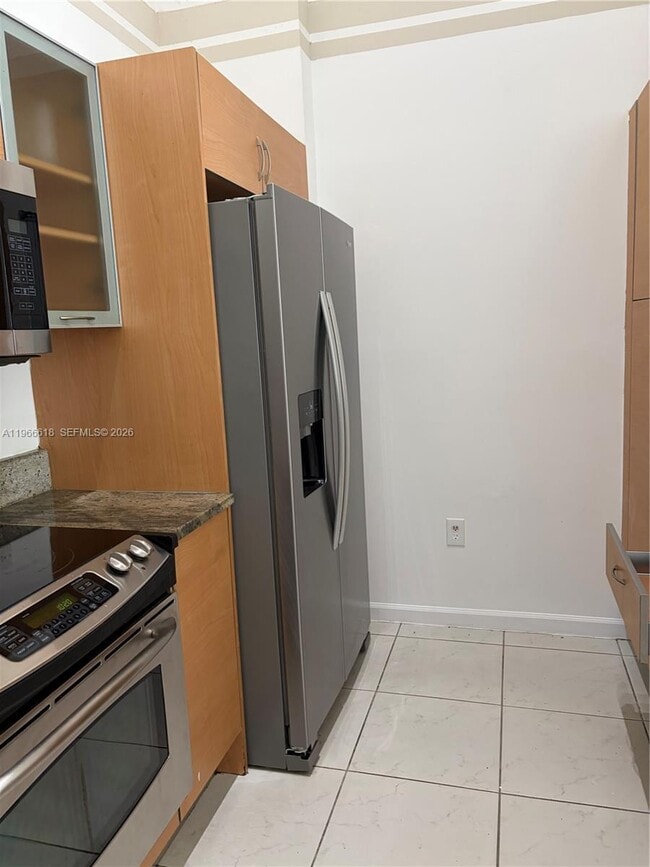 Building Photo - 18800 NE 29th Ave