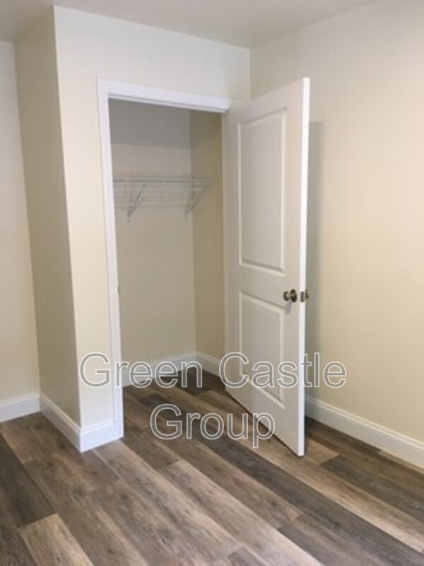 Foto del edificio - 323-325 College Street, Unit 11